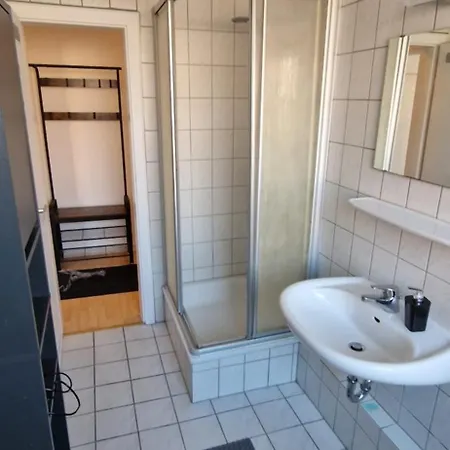 Messezimmer Duesseldorf - Essen - Work And Travel - Free Parking And Wifi Lejlighed