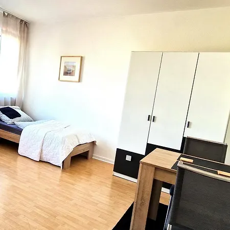 Daire Optimus - Modern With Private Garage And U79 To Duesseldorf Fair *