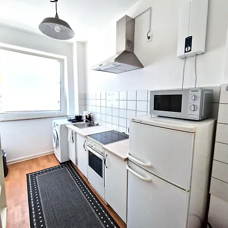 Daire Optimus - Modern With Private Garage And U79 To Duesseldorf Fair *