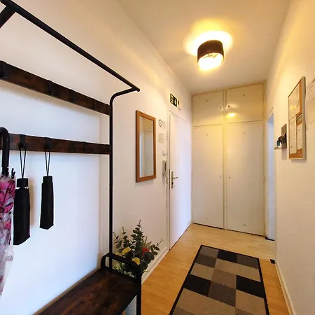 Apartament Optimus - Modern With Private Garage And U79 To Duesseldorf Fair