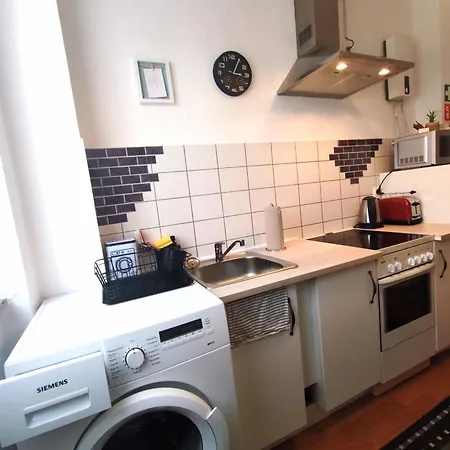 Apartament Optimus - Modern With Private Garage And U79 To Duesseldorf Fair *