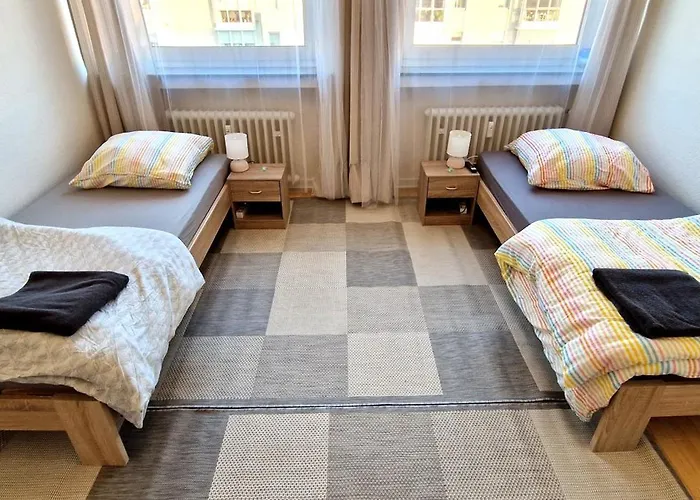 Messezimmer Duesseldorf - Essen - Work And Travel - Free Parking And Wifi *